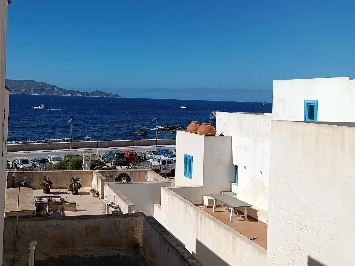 Apartment Le Case Del Nonno Favignana Italy