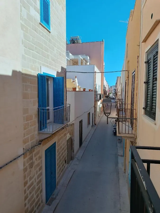 Le Case Del Nonno Favignana Italy